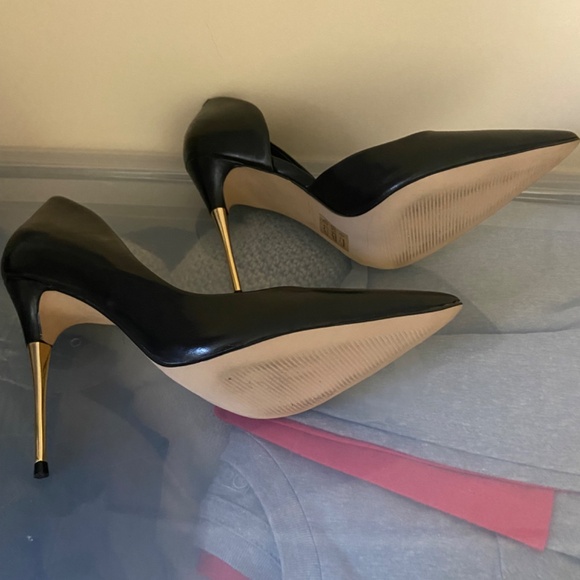 Aldo Stiletto’s - Picture 2 of 3